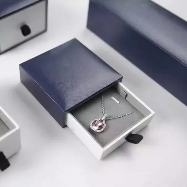Necklace Boxes